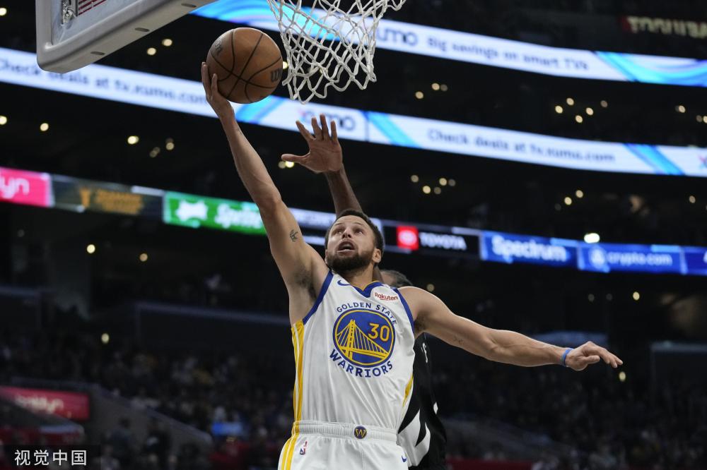 虽然她一直 虽然她一直