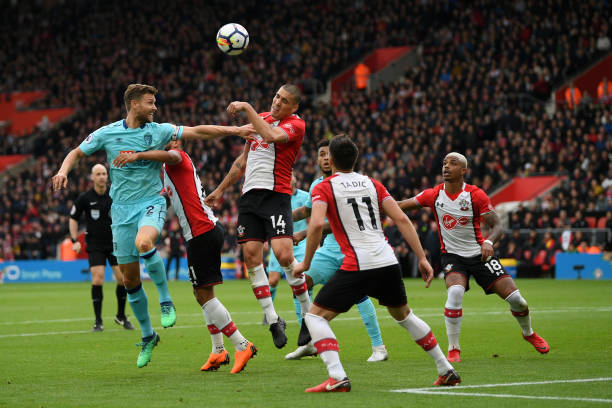 第925球!C罗进球+造点助利雅得胜利2-0 1球领先本泽马_比赛_马内_积分榜.