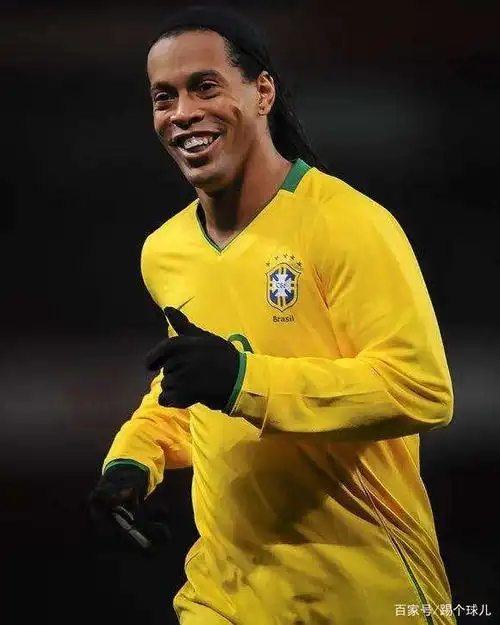 皇马vs曼城大名单:维尼修斯、姆巴佩领衔!吕迪格、卡马文加在列.