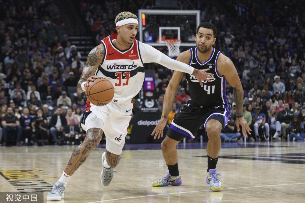 使得他们在 使得他们在